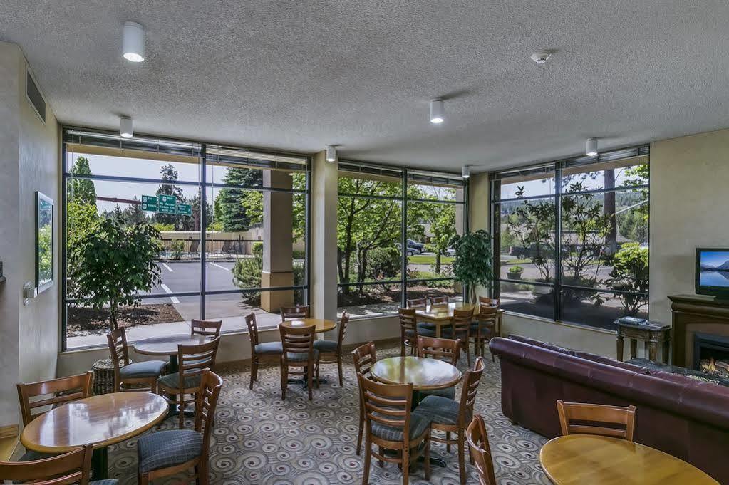 Red Lion Inn & Suites Deschutes River - Бенд Экстерьер фото